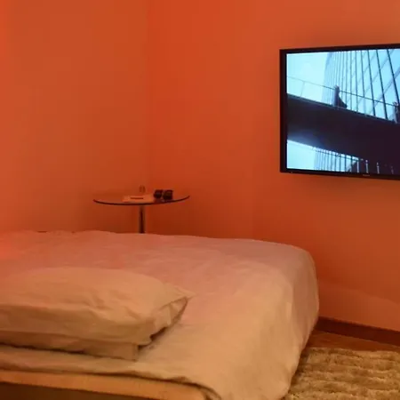 3 Apartment *